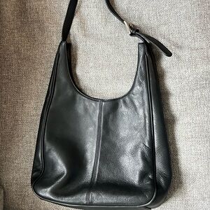 HOBO Classic Black Leather Shoulder Bag; Used , good condition